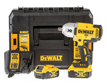 Аккумуляторный гайковерт DeWalt DCF899P2