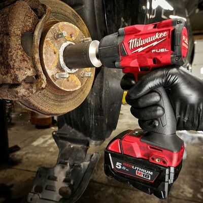 Аккумуляторный гайковерт Milwaukee M18 fmtiw2P12-502X 4933478453 фото 4