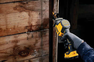 Аккумуляторная сабельная пила DeWalt DCS312NT 12V без аккумулятора фото 6