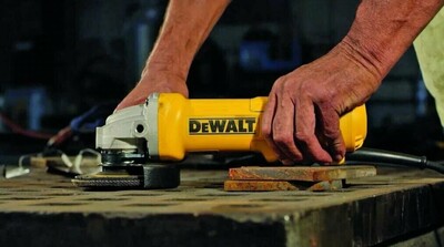 Шлифмашина угловая DeWalt DWE4237 фото 9